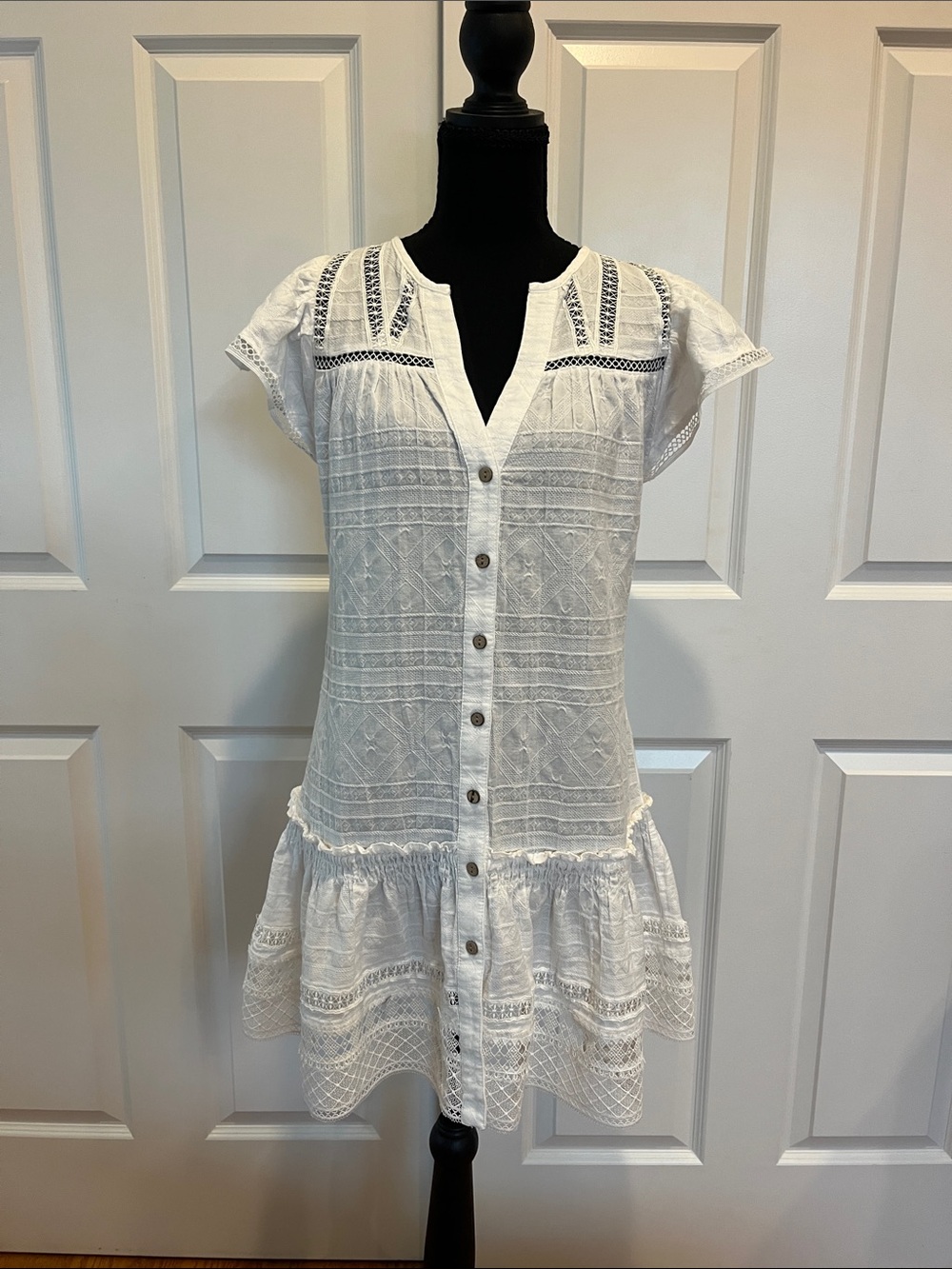 Veronica Beard “Mirtea” Button-Front Lace Detail Women's Cover-Up in White - Picture 2 of 5
